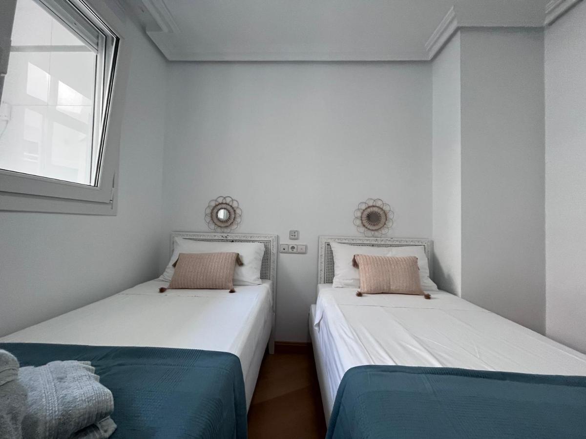Gatu Premium Villa Turquesa Playa Y Parking Cádiz Eksteriør bilde